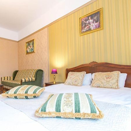 The Spiski Palace Apartment Krakow Ngoại thất bức ảnh