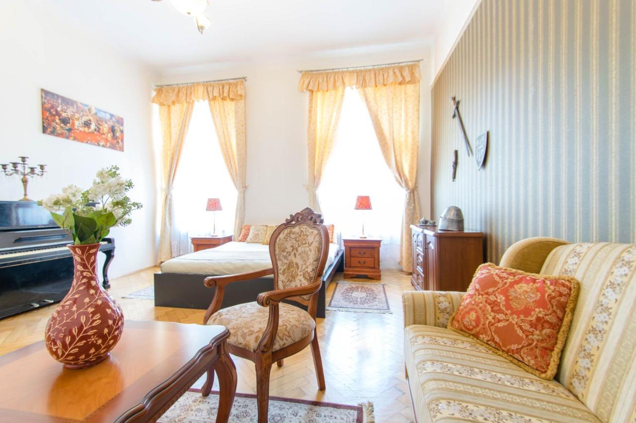 The Spiski Palace Apartment Krakow Ngoại thất bức ảnh