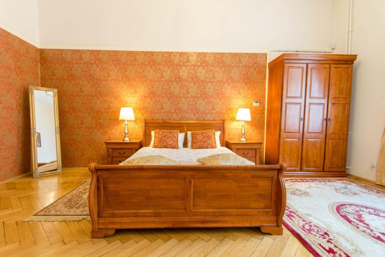 The Spiski Palace Apartment Krakow Ngoại thất bức ảnh