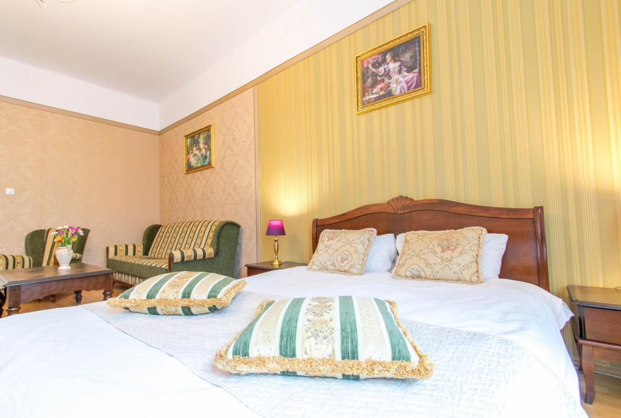 The Spiski Palace Apartment Krakow Ngoại thất bức ảnh